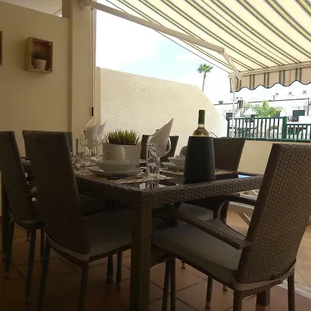 公寓 Residencial Geranios 13 *