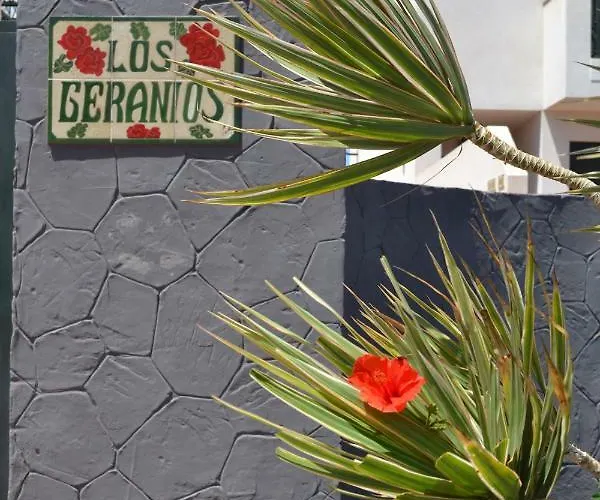 Residencial Geranios 13 * קוסטה דל סילנסיו